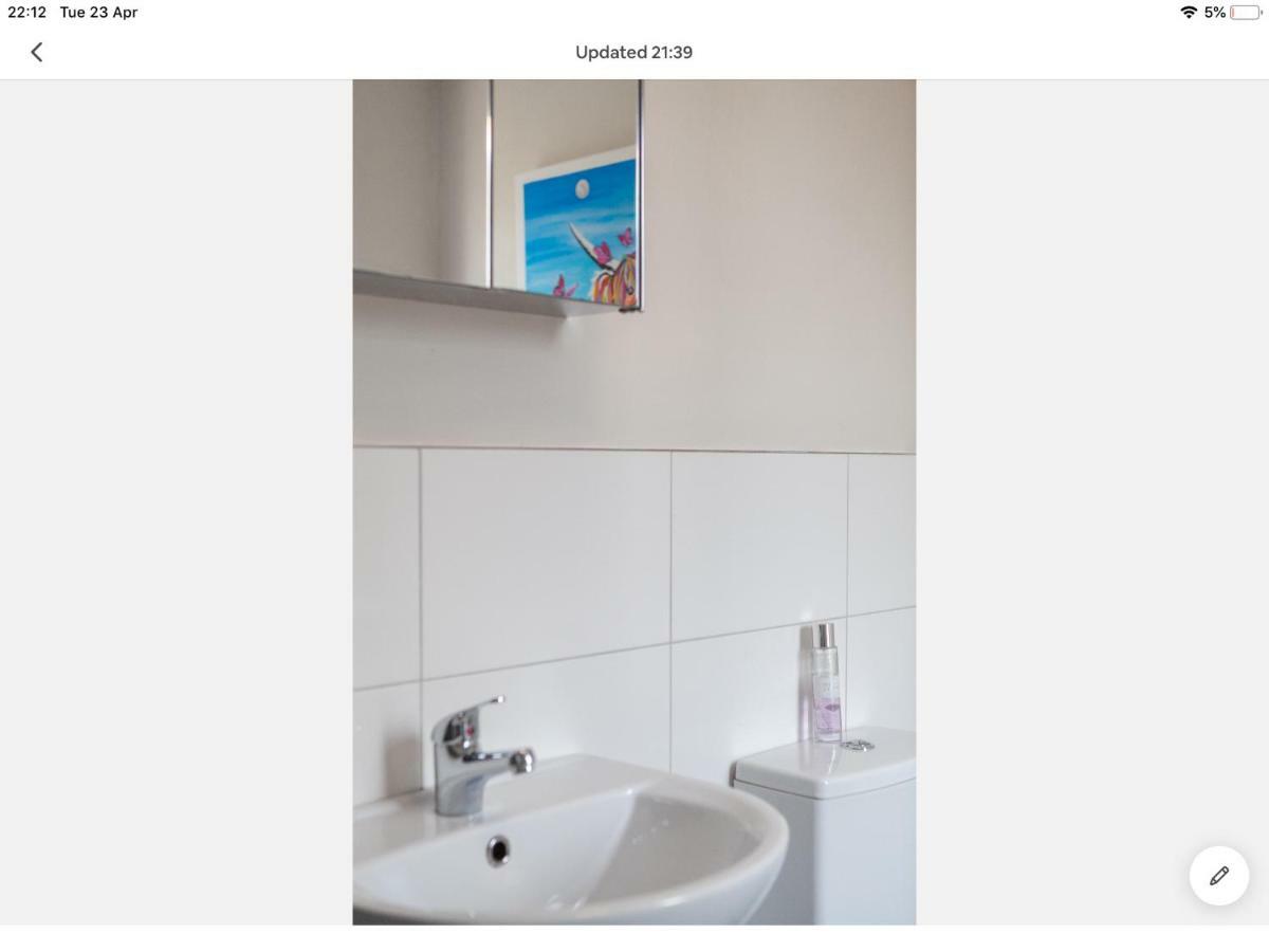 The Studio Castlerock With Hot Tub Bagian luar foto